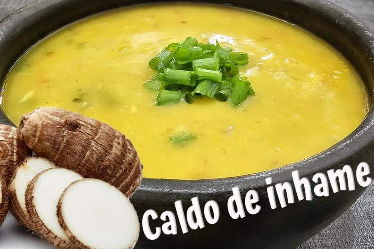 Caldo de inhame cremoso e bem temperadinho para servir no ja