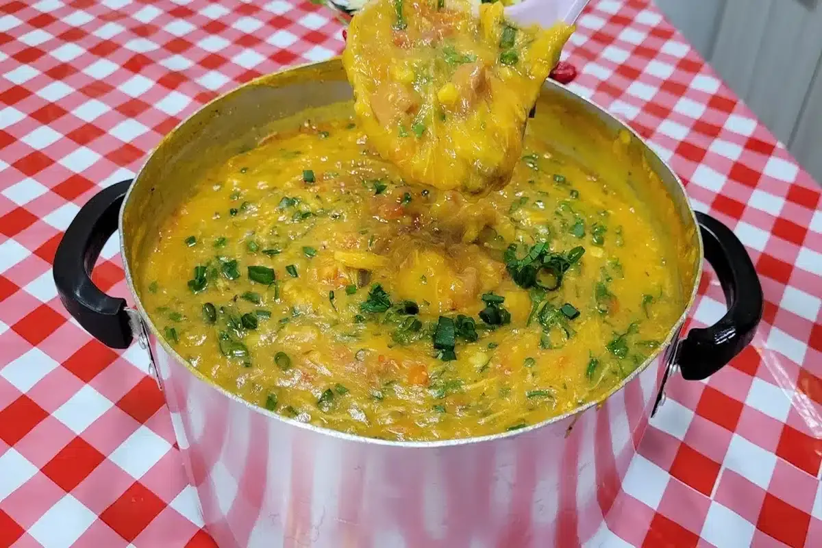 Caldo de quenga é uma receita deliciosa que vai bem em qualq