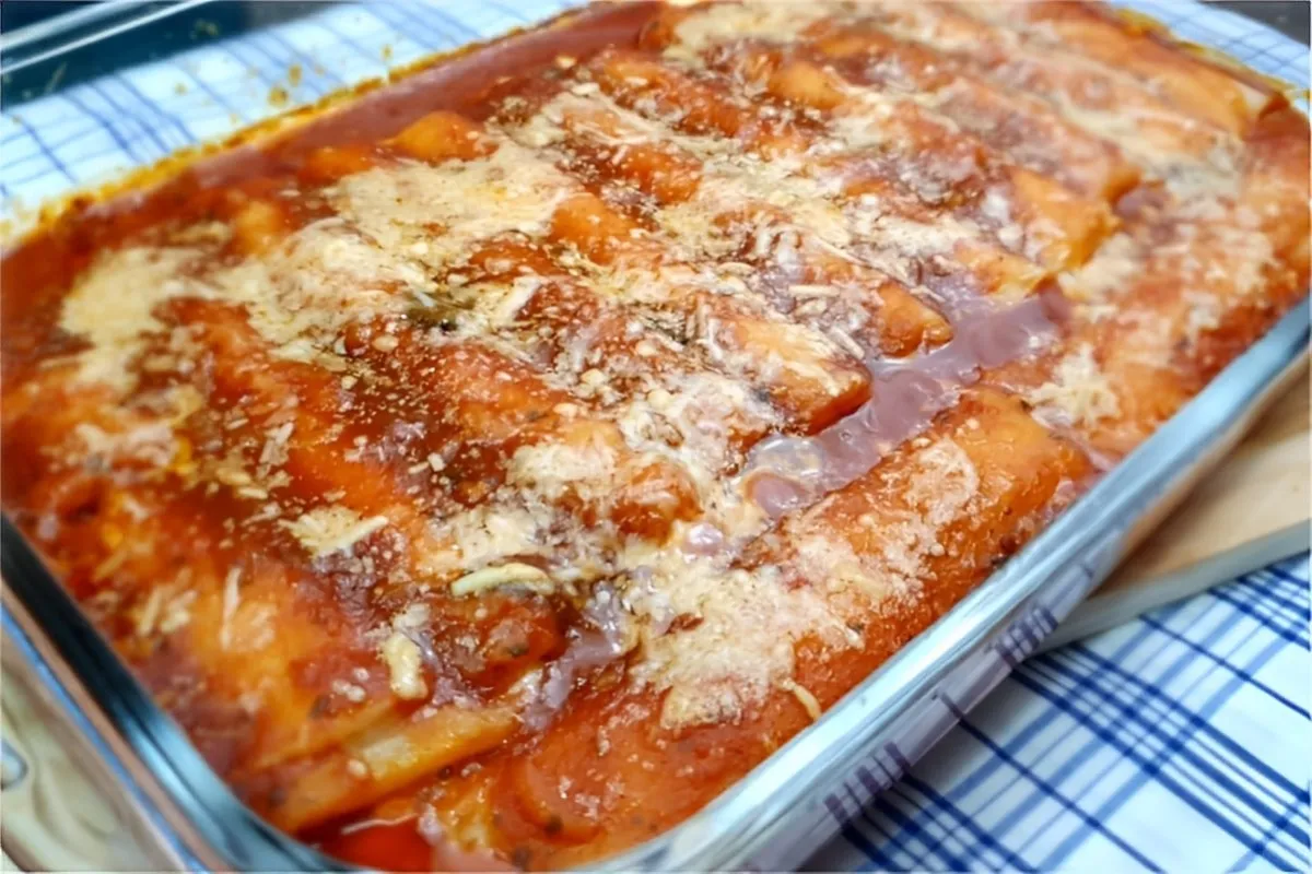 Canelone de presunto e queijo delicioso e fácil de preparar