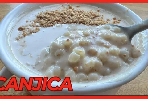 Canjica cremosa com aquele toque especial de receita de vó, 
