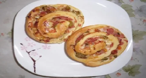Caracol de Queijo e Presunto