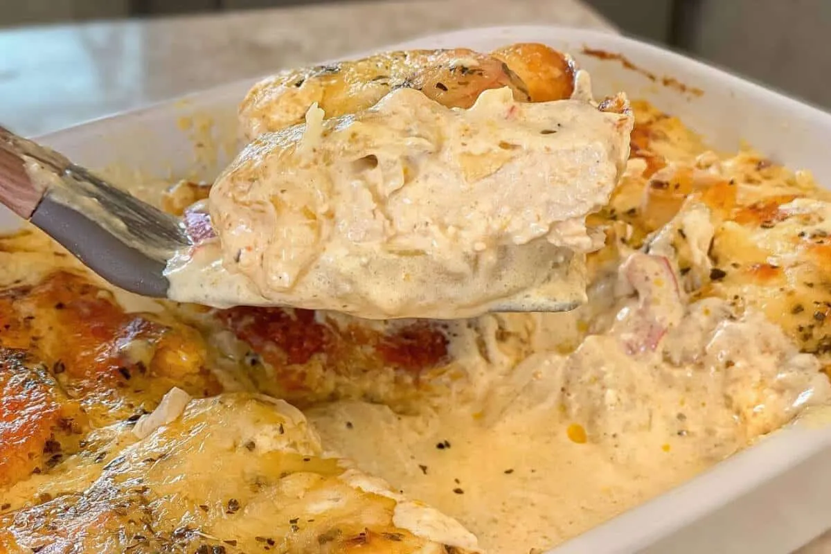Cardápio de dia das mães: receita de frango cremoso ao forno