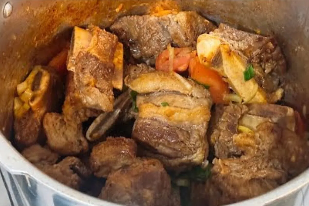 Carne de panela feita na pressão com o segredo da costela de