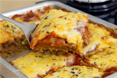 Carne moída a parmegiana um almoço prático e fácil para o di