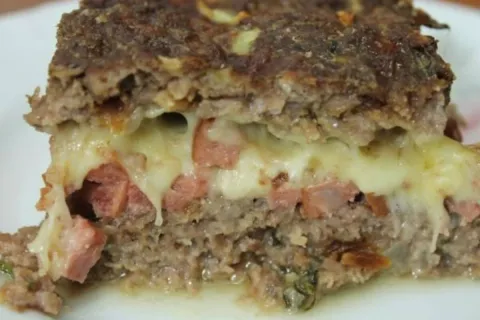 Carne moída recheada para ser o prato principal do seu almoç