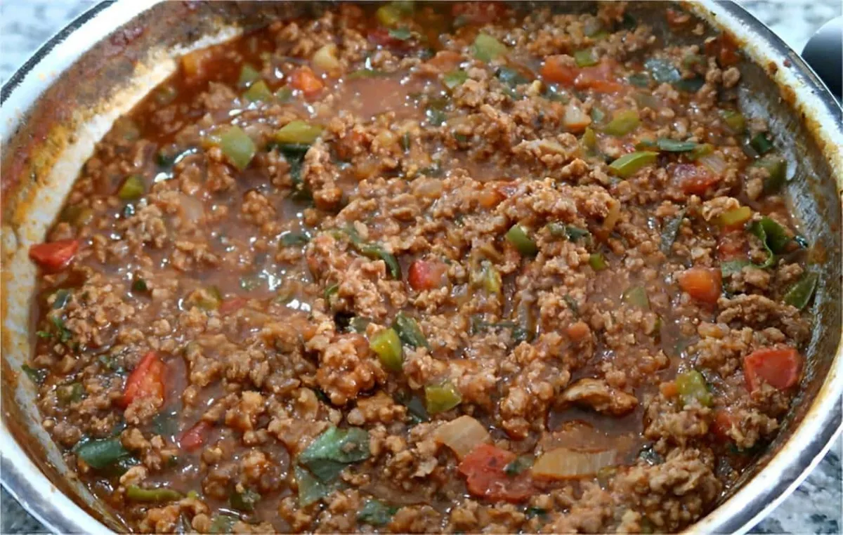 Carne moída simples para o almoço ou jantar uma delícia que