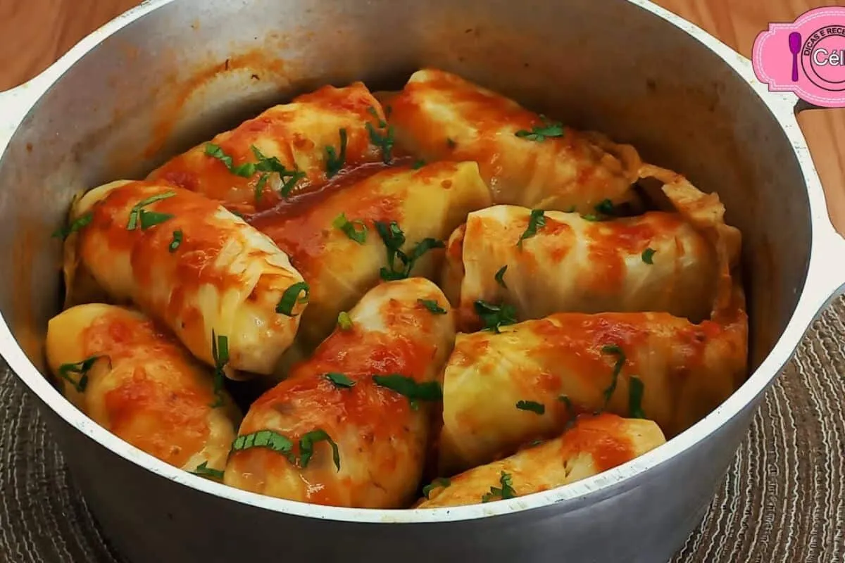 Charuto de repolho, um prato clássico de um jeito muito simp