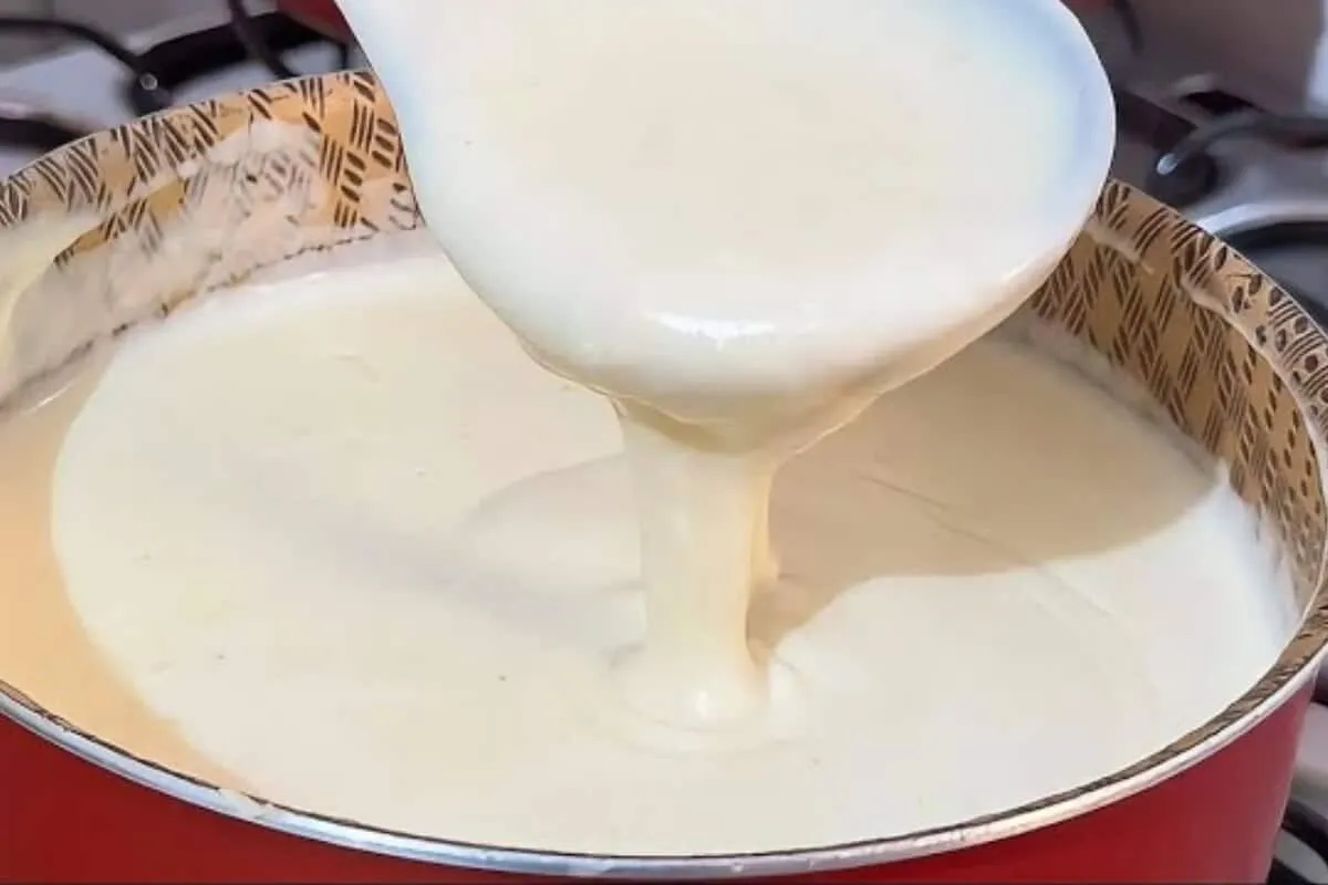 Chef de restaurante ensina a fazer um molho branco perfeito