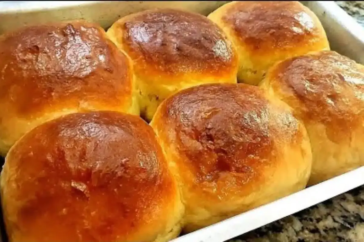 Chegou a hora do café da tarde: receita de pão caseiro econô
