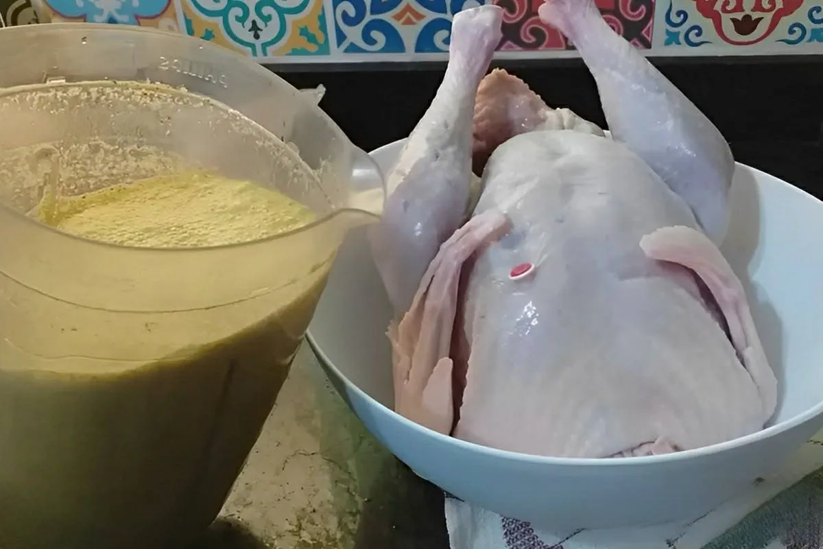 Chester de natal marinado no tempero ele fica bem molhadinho