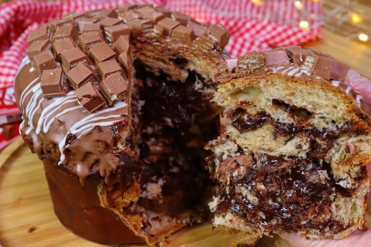 Chocotone de brigadeiro e Kit Kat não dá para comer um pedaç
