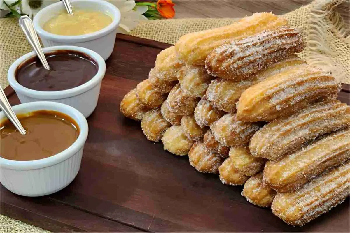 Churros caseiros deliciosos iguais aos vendidos em parques e