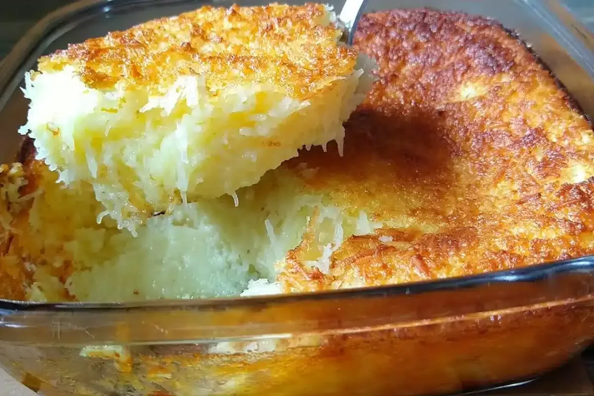 Cocada de forno super cremosa e douradinha,  um doce caipira