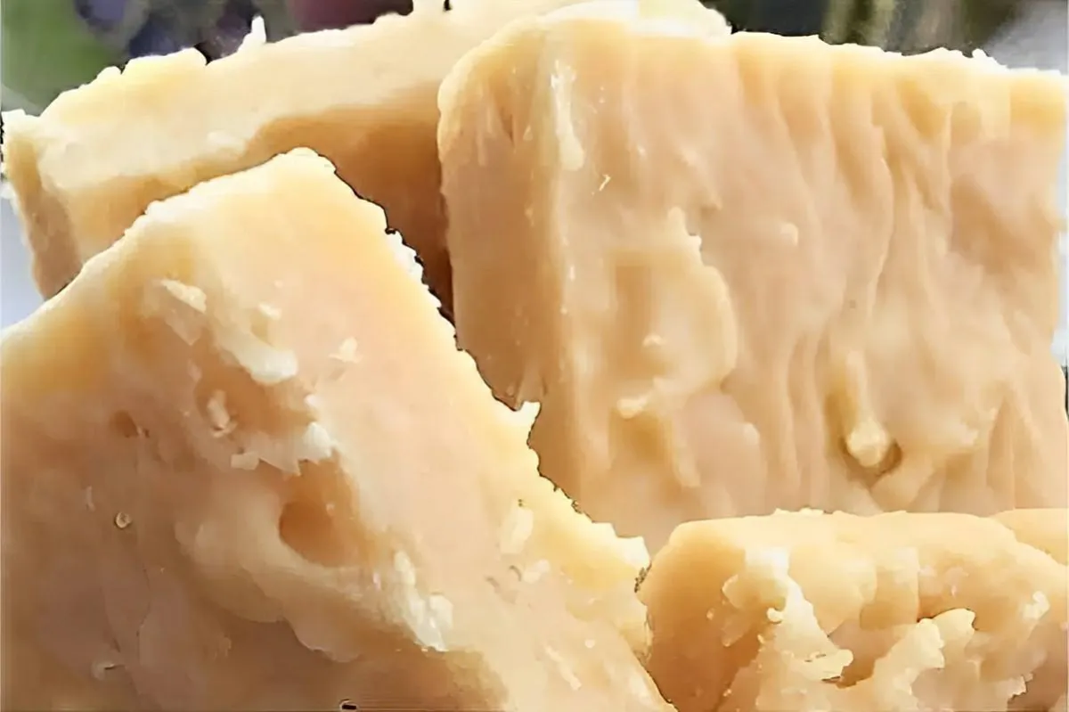 Cocada de leite moça com 3 ingredientes muito simples basta