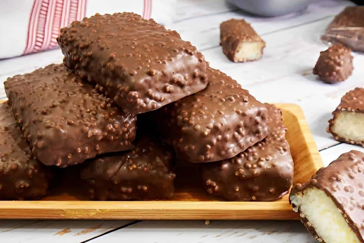Cocada de Minas uma cocada deliciosa com chocolate fácil e p