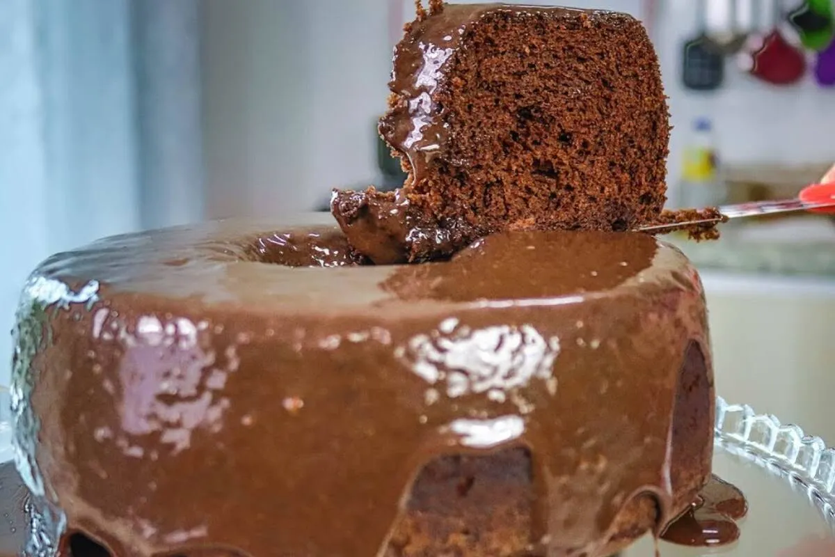 Como fazer bolo de chocolate sem glúten: é fácil de preparar