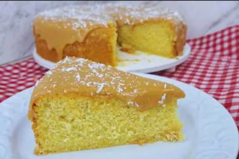 Como fazer bolo de fubá com doce de leite e coco que fica fo