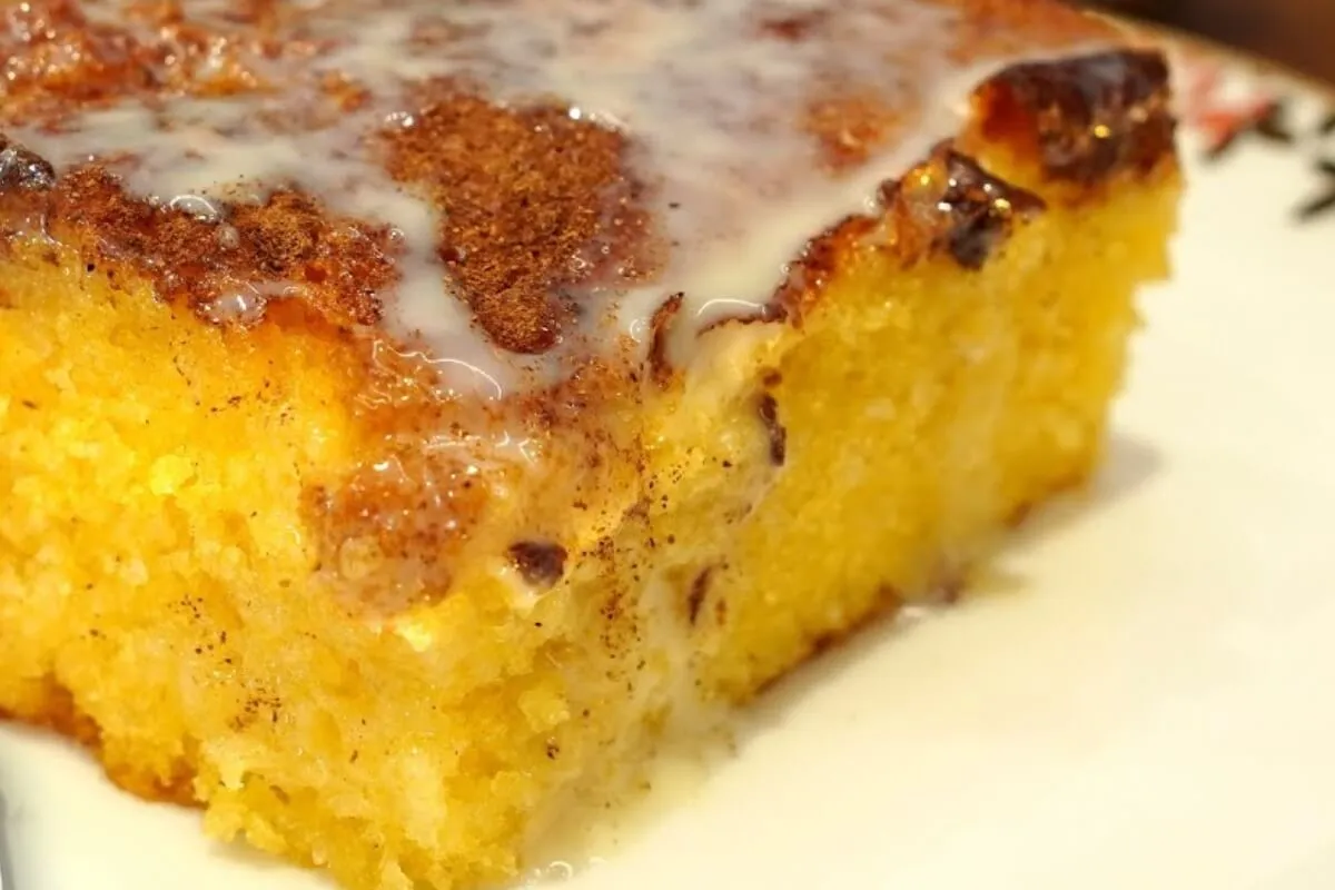 Como fazer bolo de fubá molhadinho para você servir no café