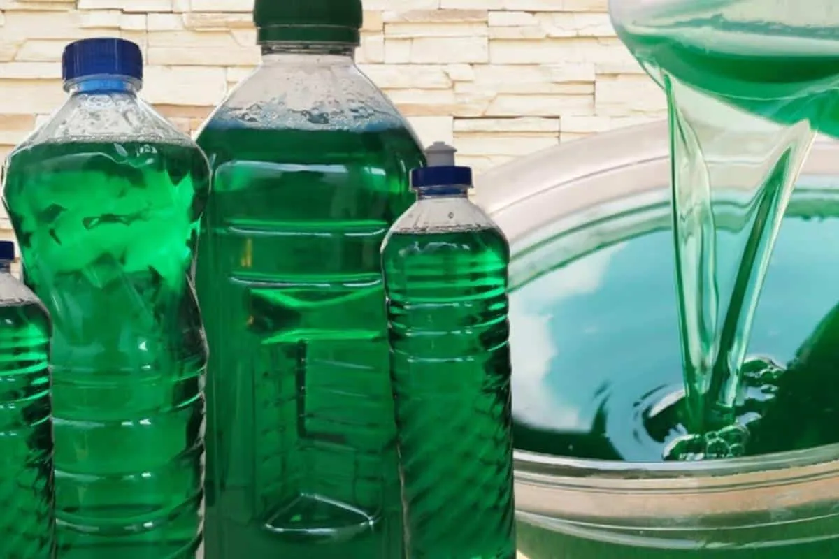 Como fazer detergente caseiro de limão: faz muita espuma com