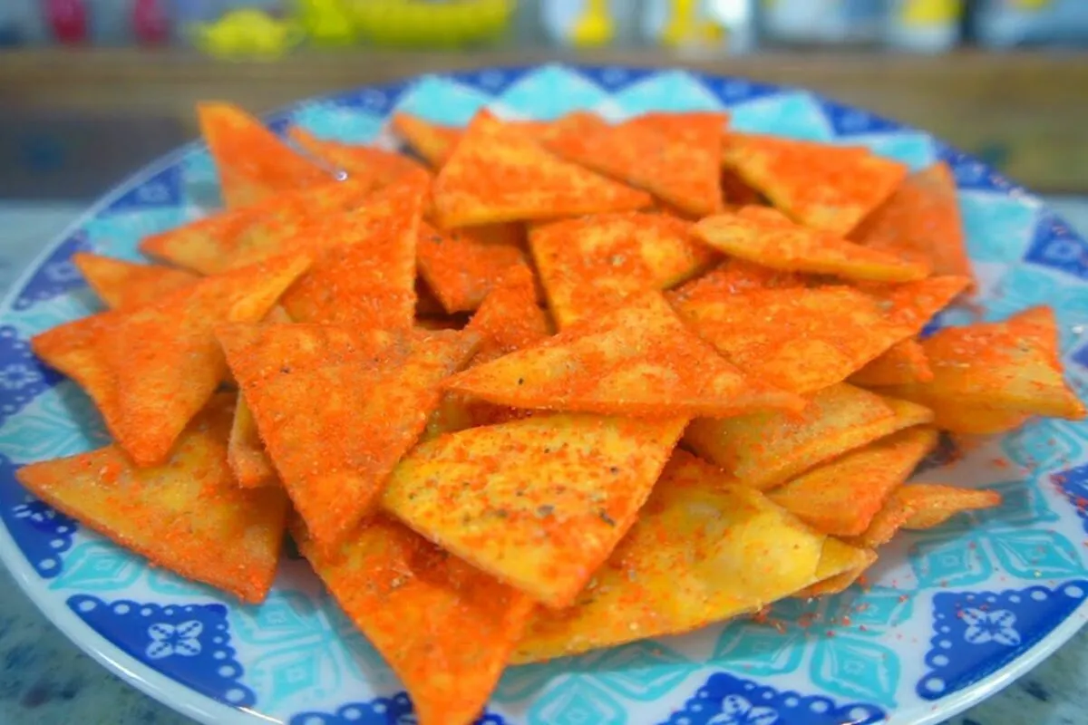 Como fazer doritos caseiro: é tão fácil que você vai parar d