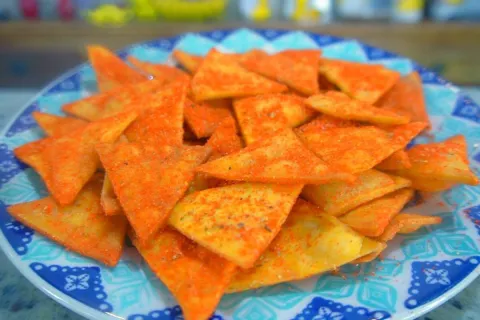 Como fazer doritos caseiro: é tão fácil que você vai parar d