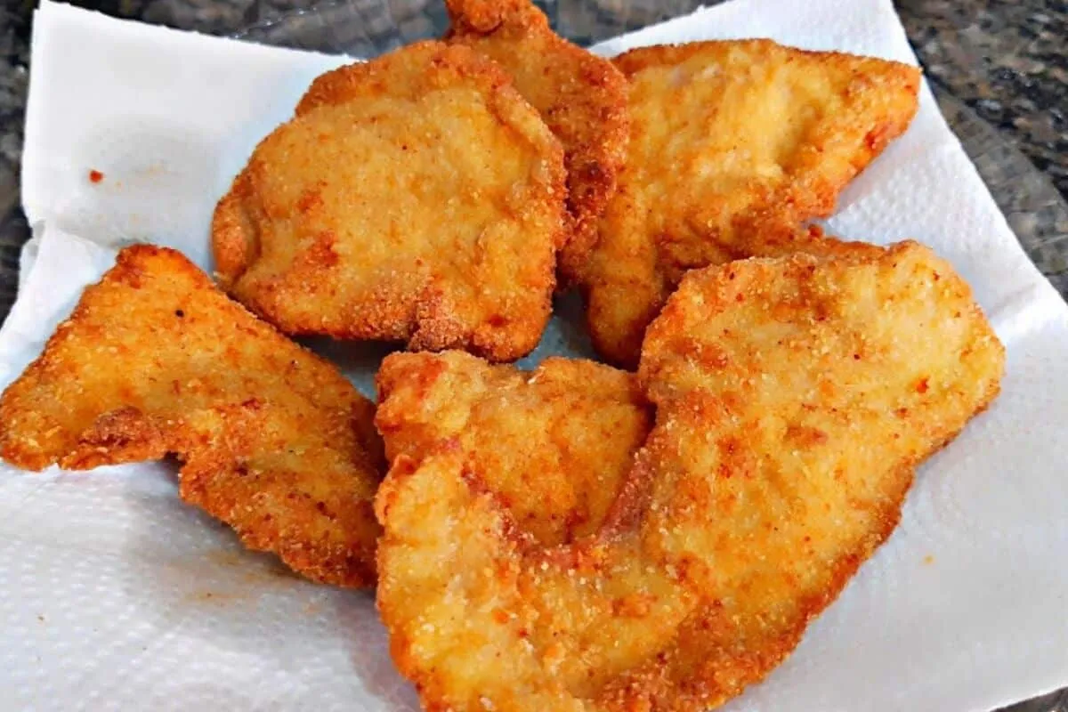 Como fazer frango empanado sequinho e crocante sem encharcar