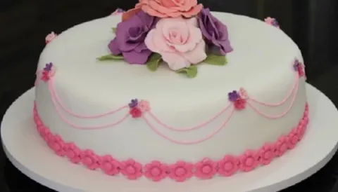 Como Fazer Pasta Americana Para Decorar Bolo