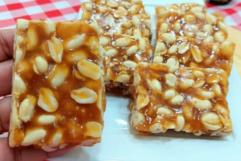 Como fazer pé de moleque crocante: igual ao que você comprav