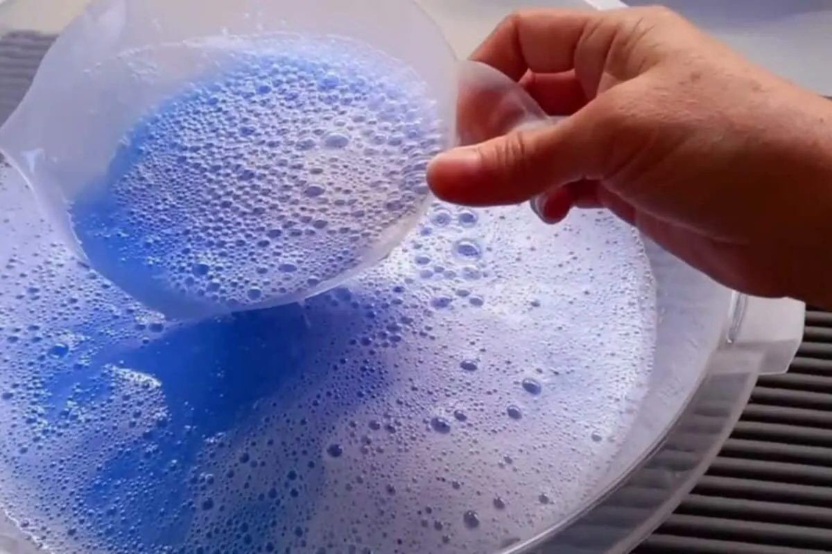 Como fazer sabão líquido sem soda que rende bastante e fica