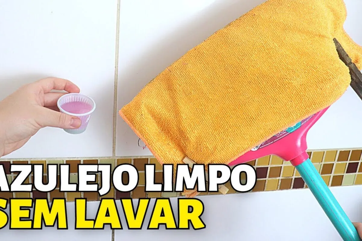 Como limpar azulejo sem precisar molhar a parede inteira e s