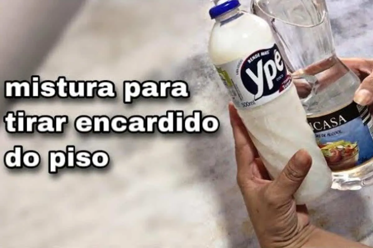 Como limpar piso encardido de um jeito que você não precise