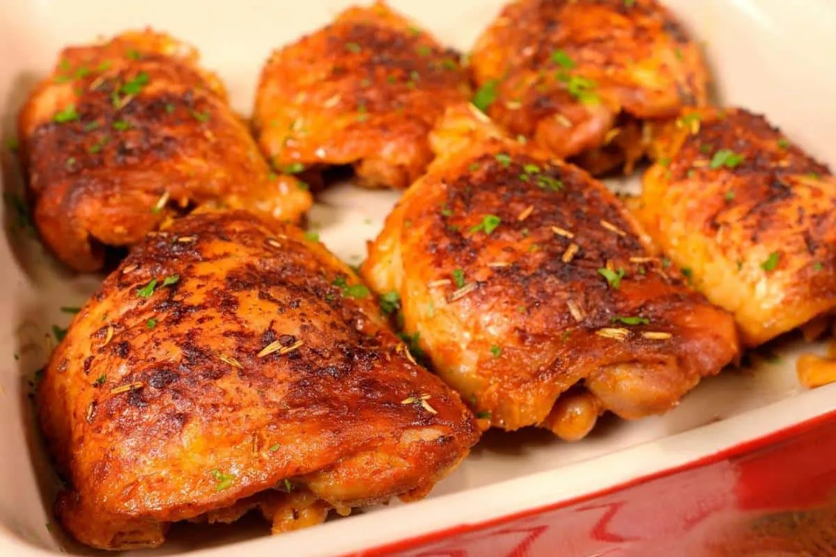 Como temperar frango para assar que fica perfeito e suculent
