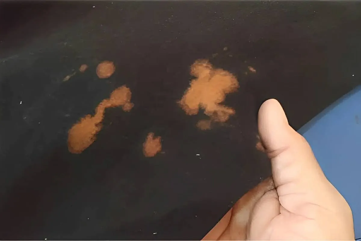 Como tingir roupa manchada com água sanitária ou cloro sem s