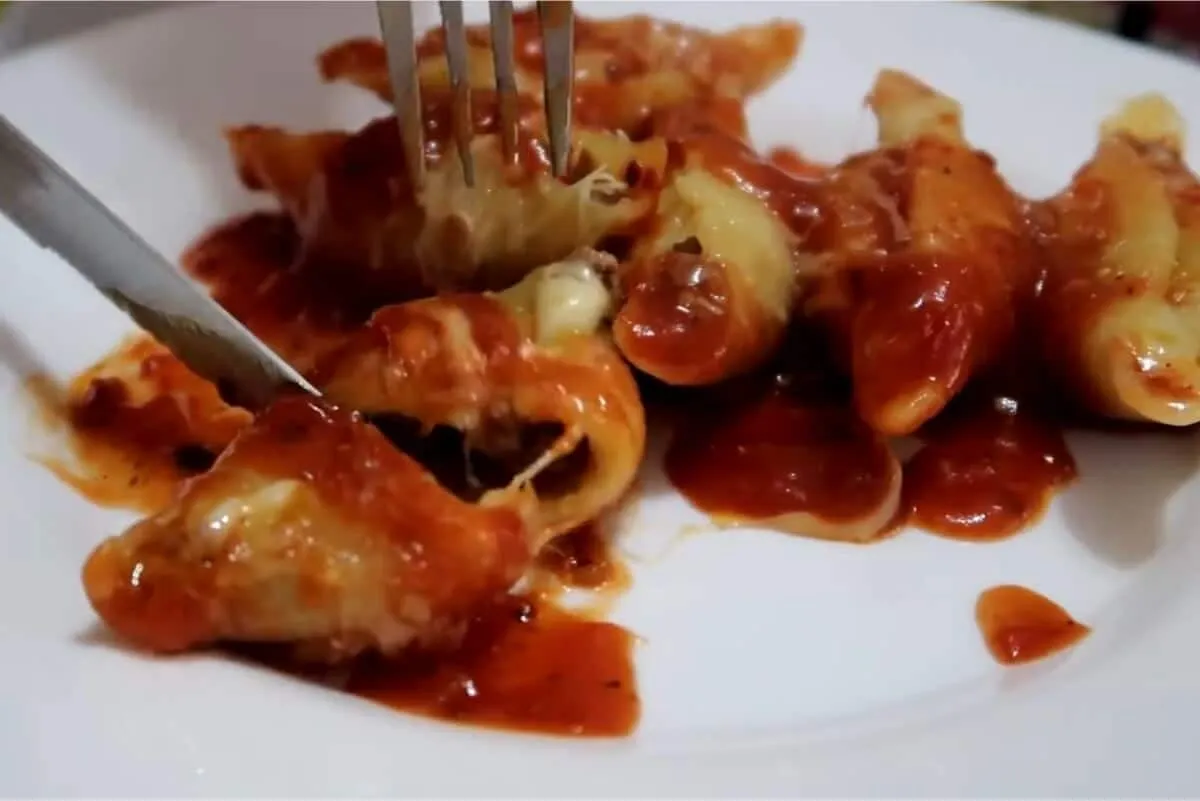 Conchiglione de carne com queijo: o prato sofisticado e deli