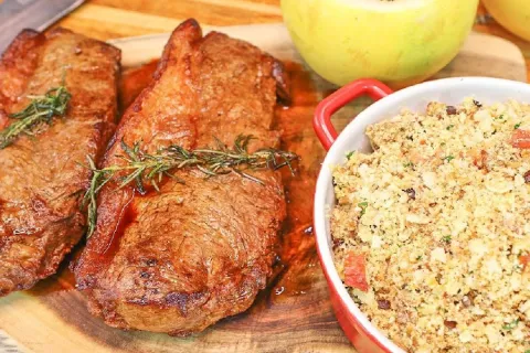 Contra filé com farofa de maracujá um prato que pega todo mu