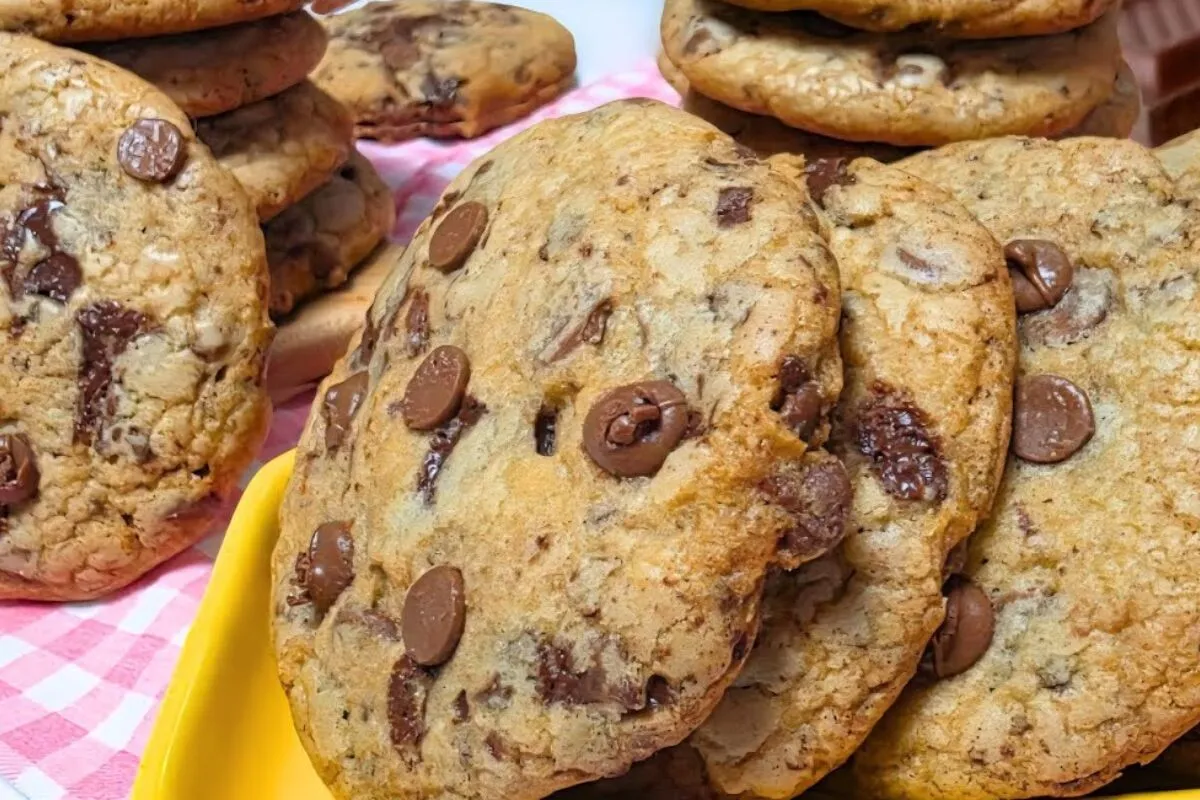 Cookies de chocolate: receita simples e caseira que fica igu
