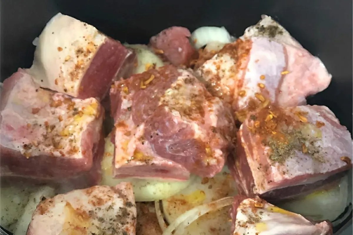 Costela assada na panela de pressão muito saborosa e fácil d