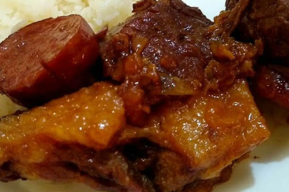 Costela assada na panela de pressão muito saborosa suculenta