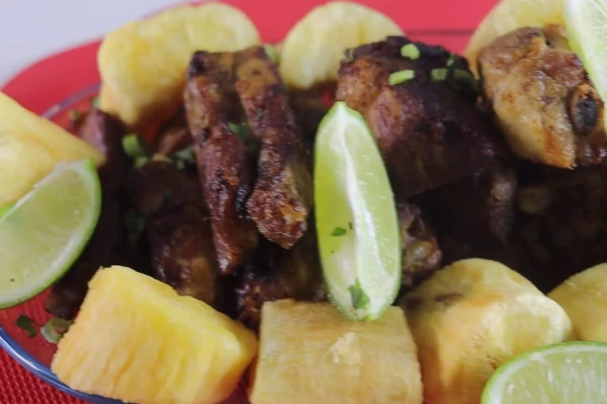 Costelinha frita com mandioca: essa costelinha vai virar sua