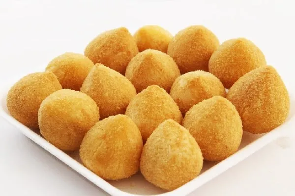 Coxinha com Massa de Leite Ninho