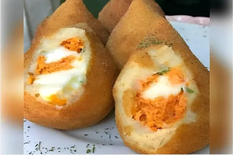 Coxinha cremosa deliciosa essa receita eu aprendi com a salg