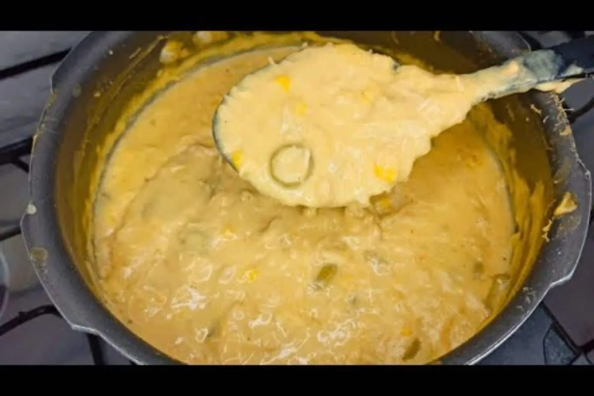 Creme de galinha, uma receita típica do nordeste que fica sa