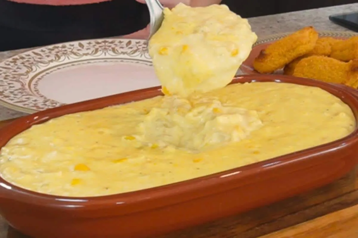 Creme de milho perfeito de restaurante para você servir no a