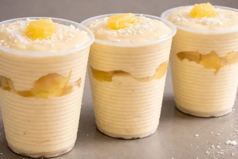 Cremoso de abacaxi feito no liquidificador, para você servir