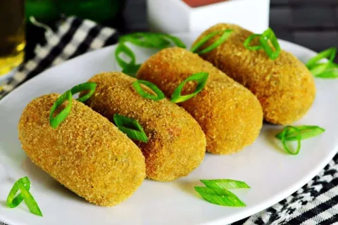 Croquete de carne moída de lanchonete: fica sequinho por for