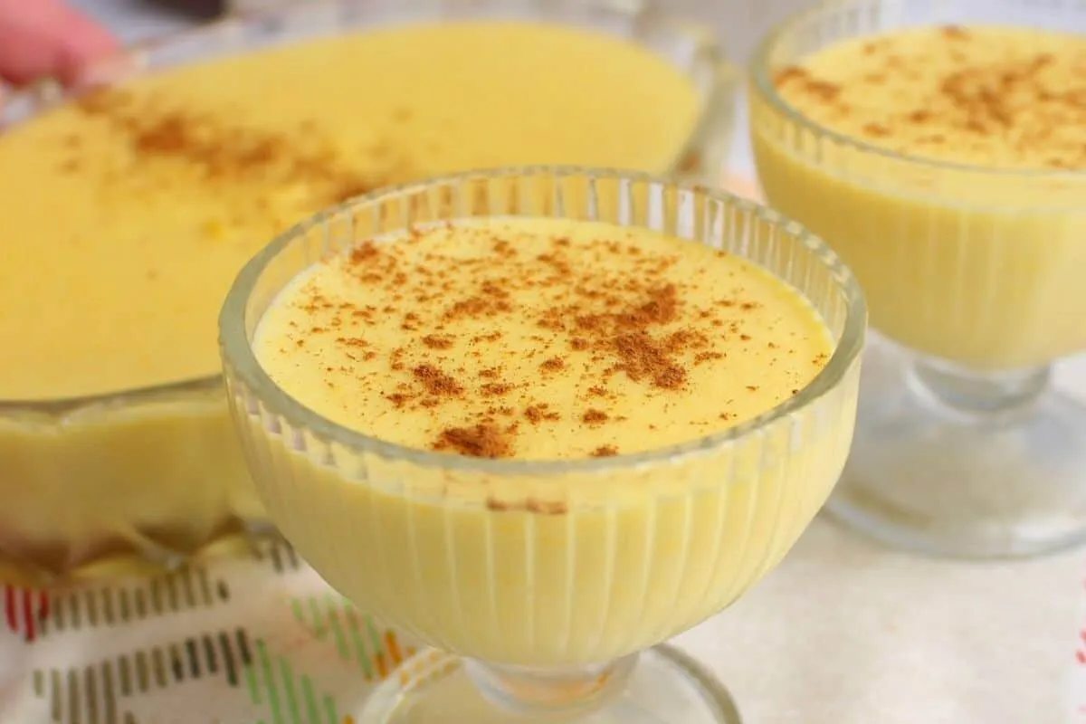 Curau de milho: um doce caipira tradicional simples e cremos