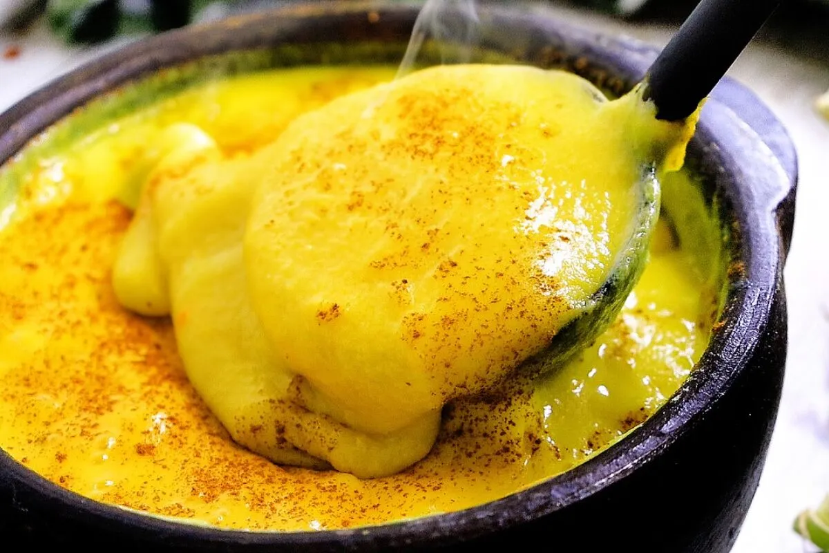 Curau de milho verde bem cremoso, feito com milho natural e