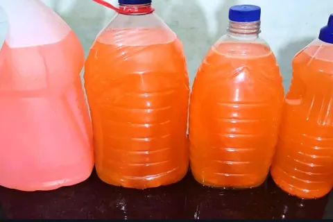 Desinfetante caseiro potente e perfumado muito fácil e barat