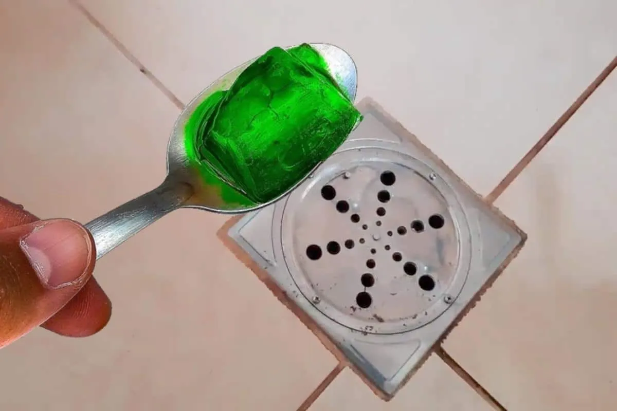 Dica para desentupir pias e ralos da sua casa sem precisar c