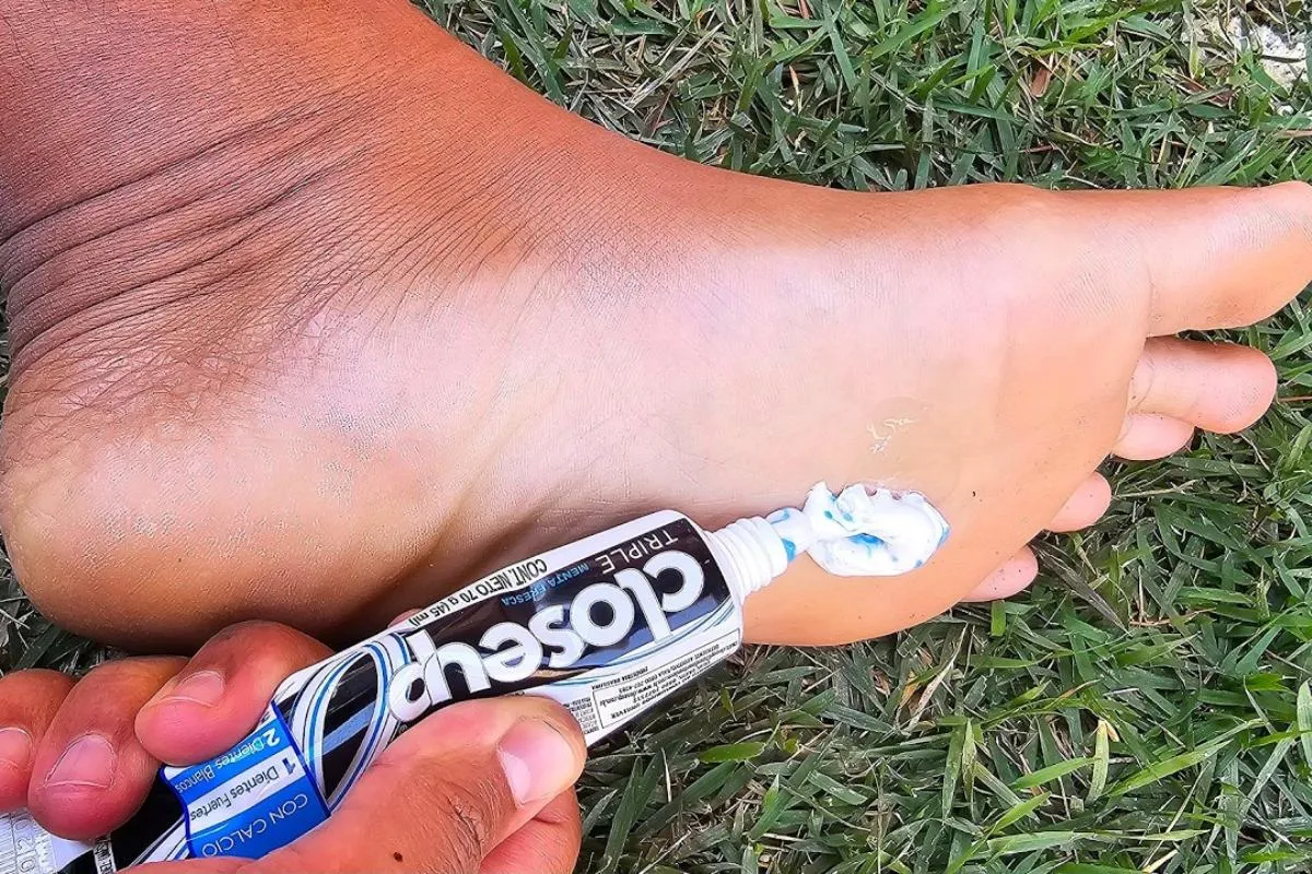 Dica para pés rachados e ressecados ficarem lisinhos como pe